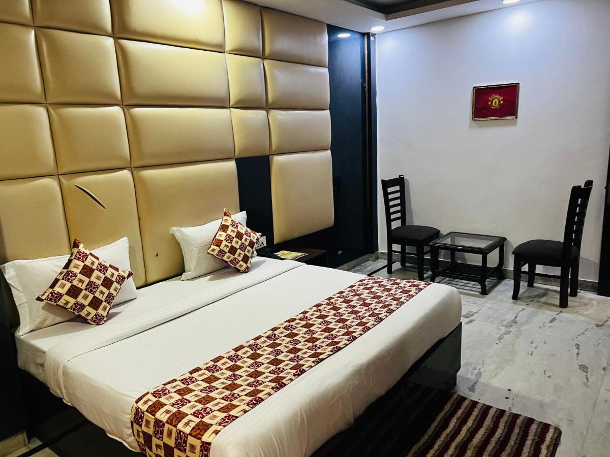 Hotel Krone A Family Hotel Near Igi Airport Delhi Ню Делхи Екстериор снимка
