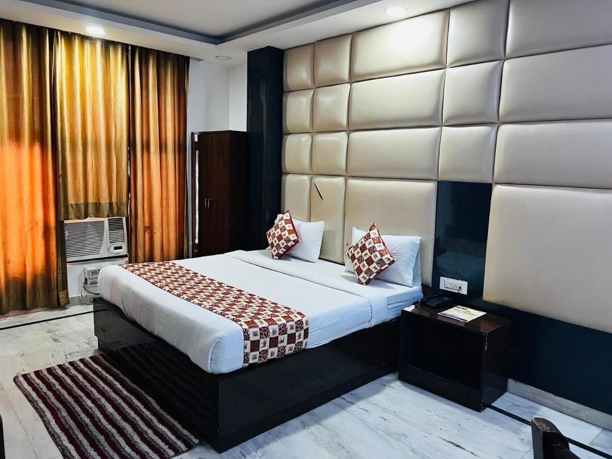 Hotel Krone A Family Hotel Near Igi Airport Delhi Ню Делхи Екстериор снимка