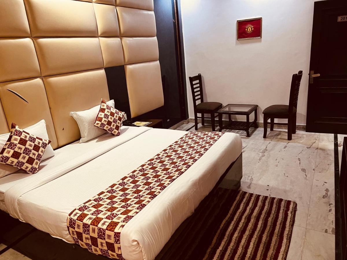 Hotel Krone A Family Hotel Near Igi Airport Delhi Ню Делхи Екстериор снимка