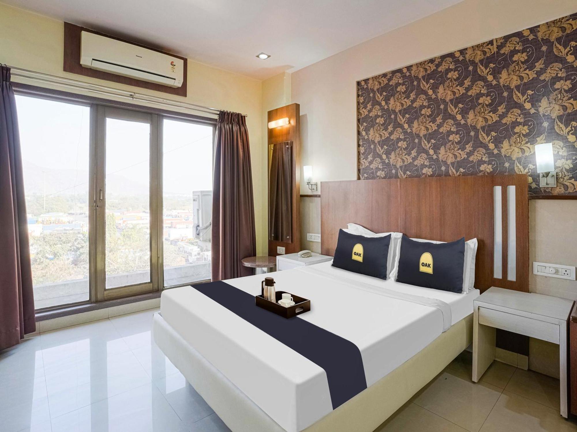 Hotel Krone A Family Hotel Near Igi Airport Delhi Ню Делхи Екстериор снимка